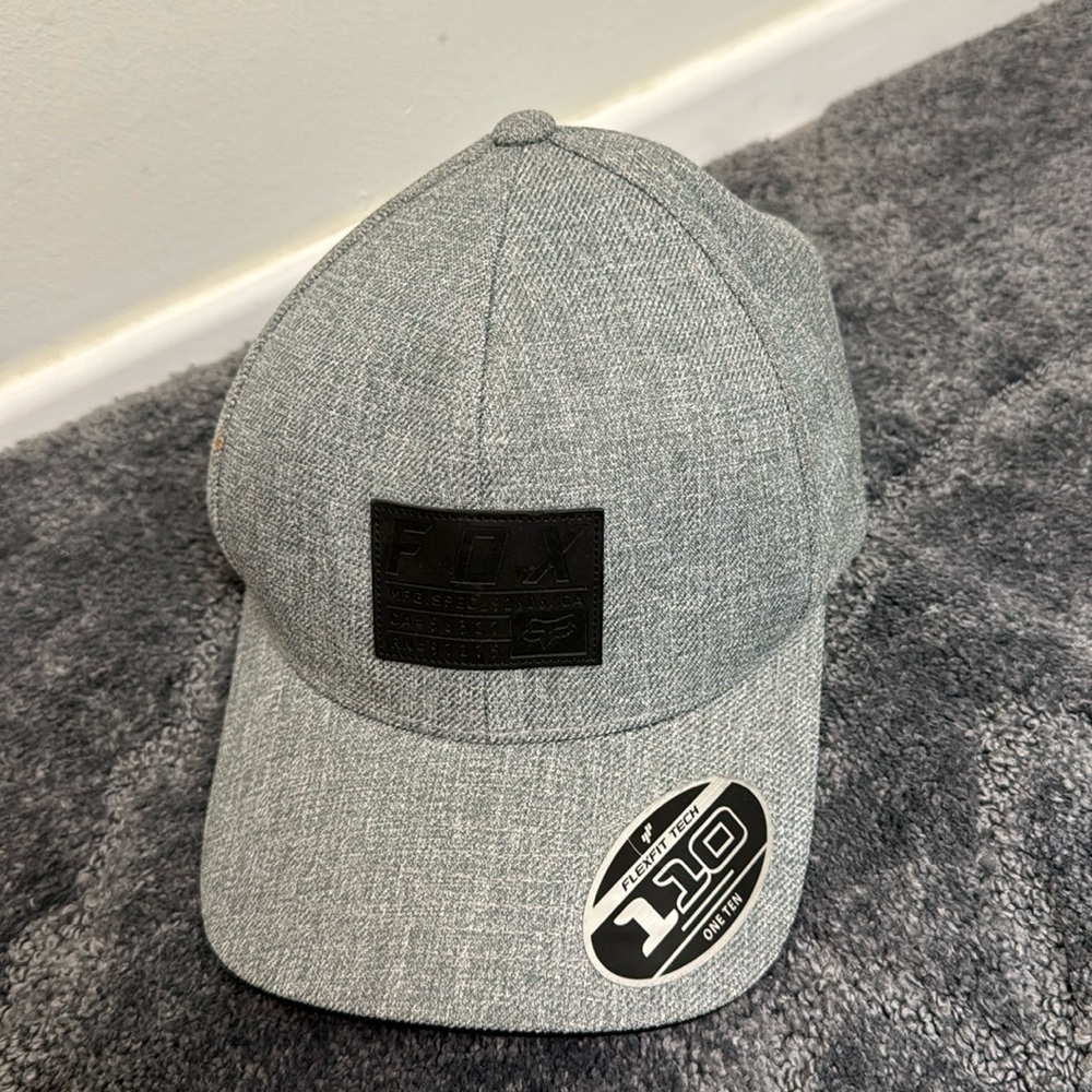 Men’s Fox Baseball hat adjustable 110 flex fit